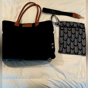 Sarah Wells Abby Pump Bag (Black) with pumparoo parts bag